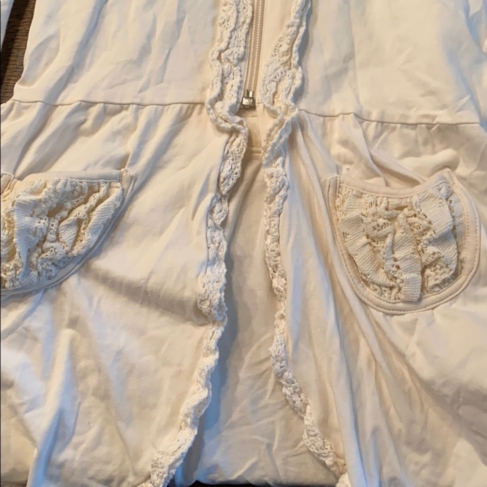 Ruffle zip up! - Picture 2 of 4